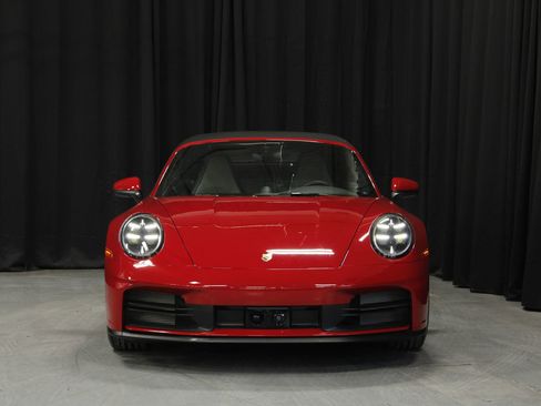 Certified 2025 Porsche 911 Carrera RWD image 8
