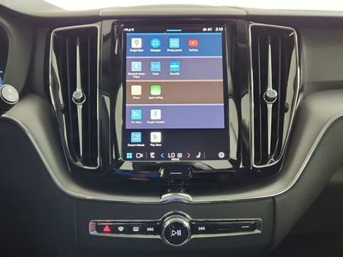 Certified 2025 Volvo XC60 T8 Core w/ Protection Package Premier AWD/4WD image 20