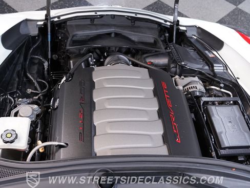 Used 2018 Chevrolet Corvette Stingray Convertible w/ 1LT RWD image 3