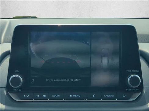 Used 2026 Nissan Rogue SV image 13