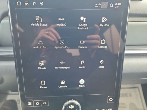 New 2026 GMC Terrain AT4 w/ LPO, Floor Liner Package image 17