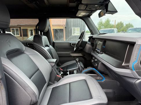 Used 2022 Ford Bronco Black Diamond AWD/4WD image 28