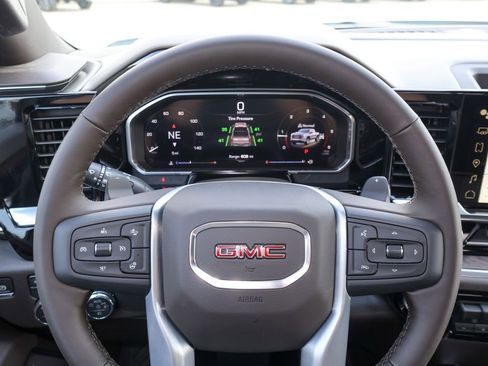 New 2026 GMC Sierra 1500 SLT image 19