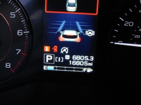 Used 2021 Subaru Crosstrek 2.0i image 17