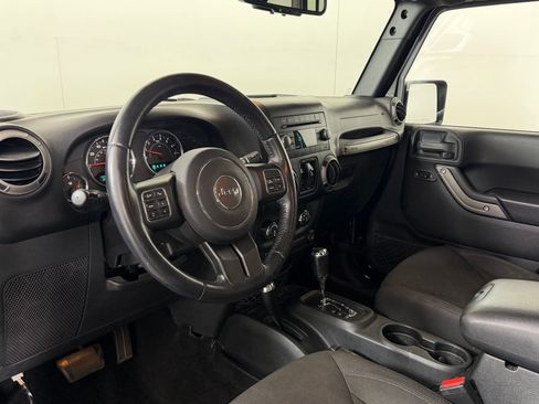 Used 2016 Jeep Wrangler Unlimited Sport w/ Quick Order Package 24S AWD/4WD image 4