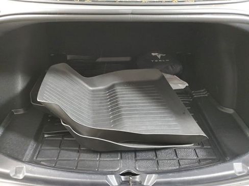 Used 2022 Tesla Model 3 Standard Range image 7