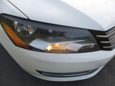 Used 2012 Volkswagen Passat 2.5 SE FWD image 53