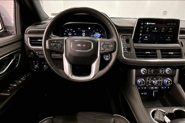 Used 2023 GMC Yukon SLT AWD/4WD image 6