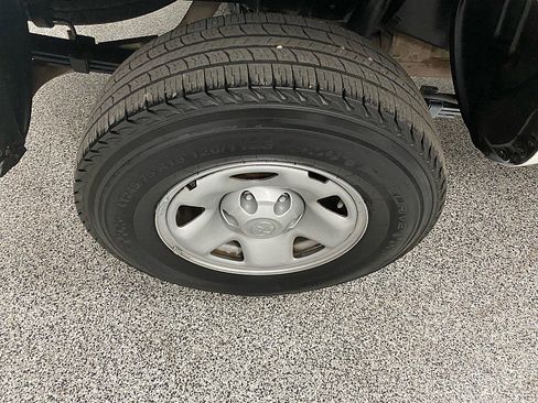 Used 2021 Toyota Tacoma SR image 11