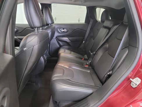 Used 2020 Jeep Cherokee Limited AWD/4WD image 27