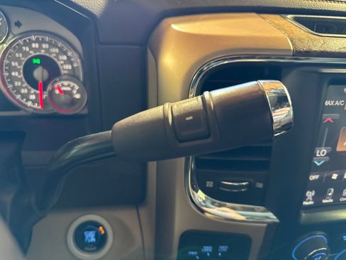 Used 2015 RAM 3500 Laramie Longhorn AWD/4WD image 21