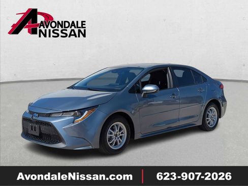 Used 2022 Toyota Corolla LE image 1