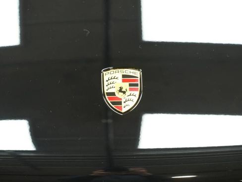 New 2026 Porsche Macan image 29