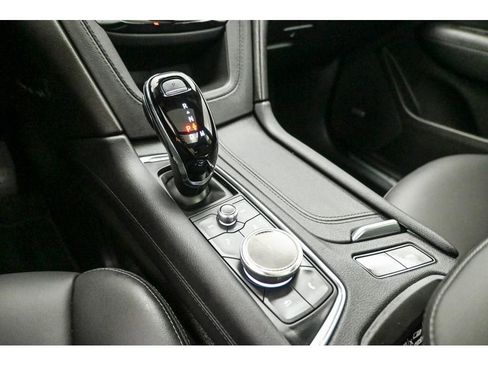 Certified 2025 Cadillac XT5 Premium Luxury image 14