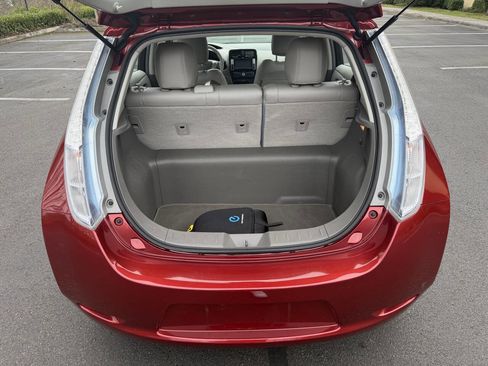 Used 2012 Nissan Leaf SL image 7