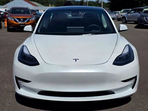 Used 2023 Tesla Model 3 Performance AWD/4WD image 2