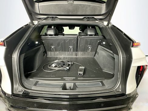 Used 2025 Cadillac Lyriq Sport w/ LPO, Floor Liner Package AWD/4WD image 27