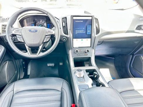 Used 2022 Ford Edge SEL w/ Convenience Package AWD/4WD image 10
