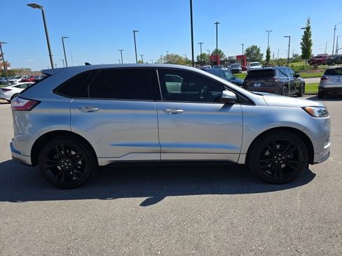 Used 2022 Ford Edge ST w/ Equipment Group 401A image 6