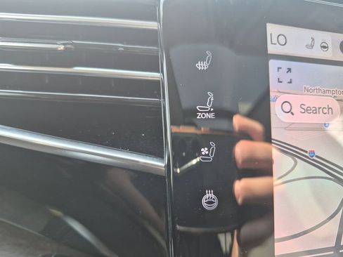 Used 2023 Jeep Grand Wagoneer Series II AWD/4WD image 24