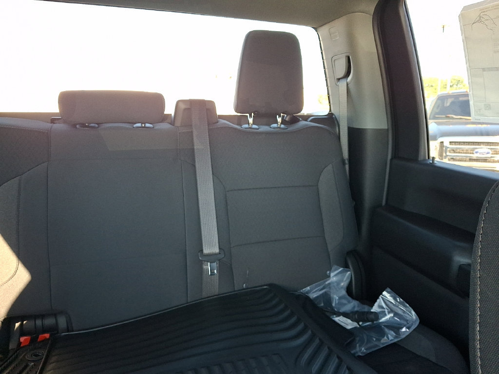 New 2026 Chevrolet Silverado 2500 Custom w/ Custom Value Package AWD/4WD image 15