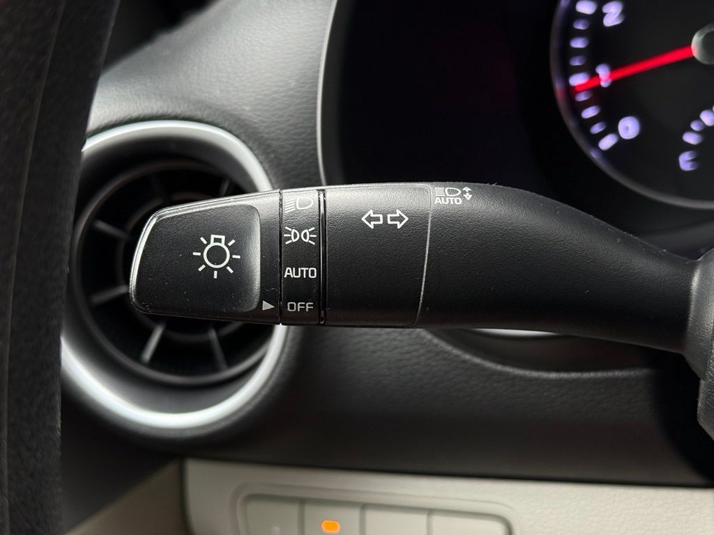 Used 2023 Kia Forte LXS w/ LXS Technology Package FWD image 23
