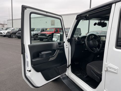 Used 2017 Jeep Wrangler Unlimited Sport w/ Quick Order Package 24S image 32