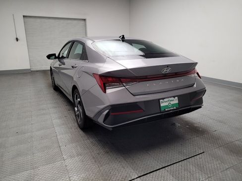 Used 2025 Hyundai Elantra SEL image 6