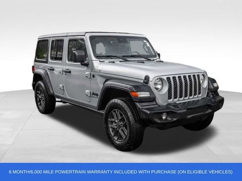 Used 2024 Jeep Wrangler Unlimited Sport AWD/4WD image 2