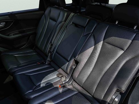 Used 2019 Audi Q7 3.0T Prestige w/ Prestige Package image 6