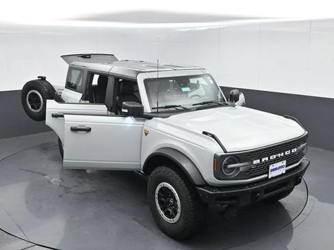 Certified 2024 Ford Bronco Badlands AWD/4WD image 55