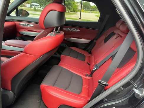 Used 2023 Genesis GV70 2.5T w/ Sport Prestige Package AWD/4WD image 6