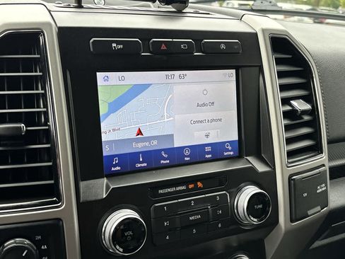 Used 2020 Ford F150 Lariat w/ Equipment Group 502A Luxury AWD/4WD image 17