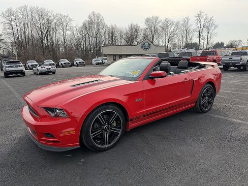 Used 2013 Ford Mustang GT Premium image 12