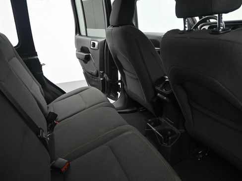 Used 2024 Jeep Wrangler Unlimited Sport AWD/4WD image 12