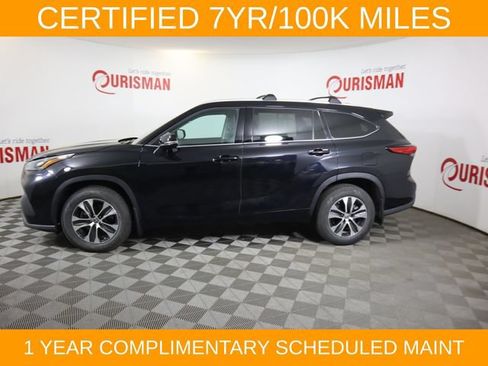 Used 2022 Toyota Highlander XLE AWD/4WD image 12