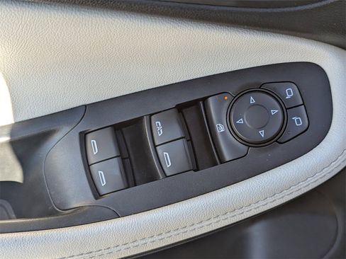 Used 2021 Buick Encore GX Preferred w/ Sport Touring Package image 22