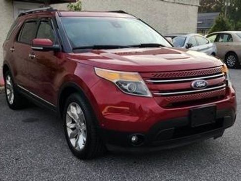 Used 2014 Ford Explorer Limited w/ Equipment Group 302A AWD/4WD image 1