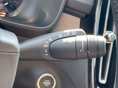 New 2026 Volvo XC40 B5 Plus w/ Protection Package Premier image 31