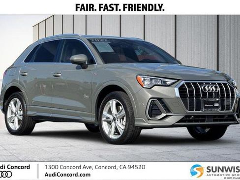 Certified 2022 Audi Q3 2.0T Premium w/ Convenience Package image 1
