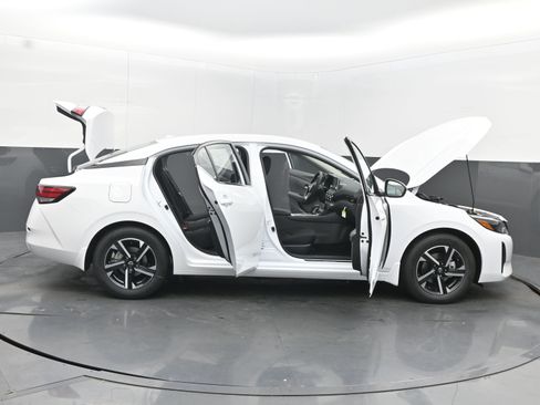 New 2025 Nissan Sentra SV w/ All-Weather Package image 45