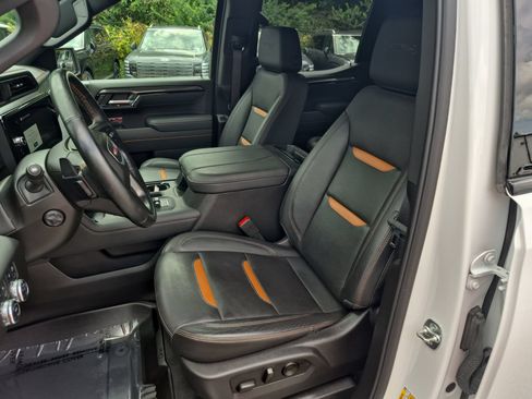 Certified 2025 GMC Sierra 1500 AT4 AWD/4WD image 20