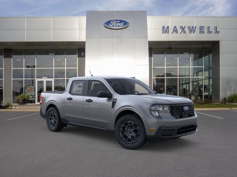 New 2025 Ford Maverick XLT w/ Equipment Group 302A image 29