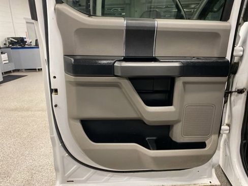 Used 2017 Ford F350 XLT AWD/4WD image 27