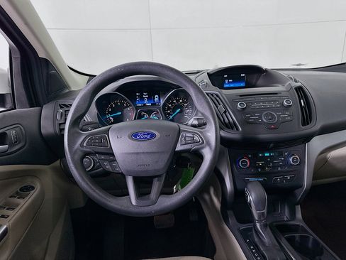 Used 2018 Ford Escape SE image 17