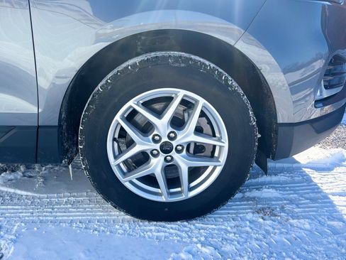 Certified 2024 Ford Edge SEL w/ Convenience Package image 18