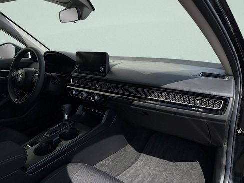 Certified 2025 Honda Civic LX image 32