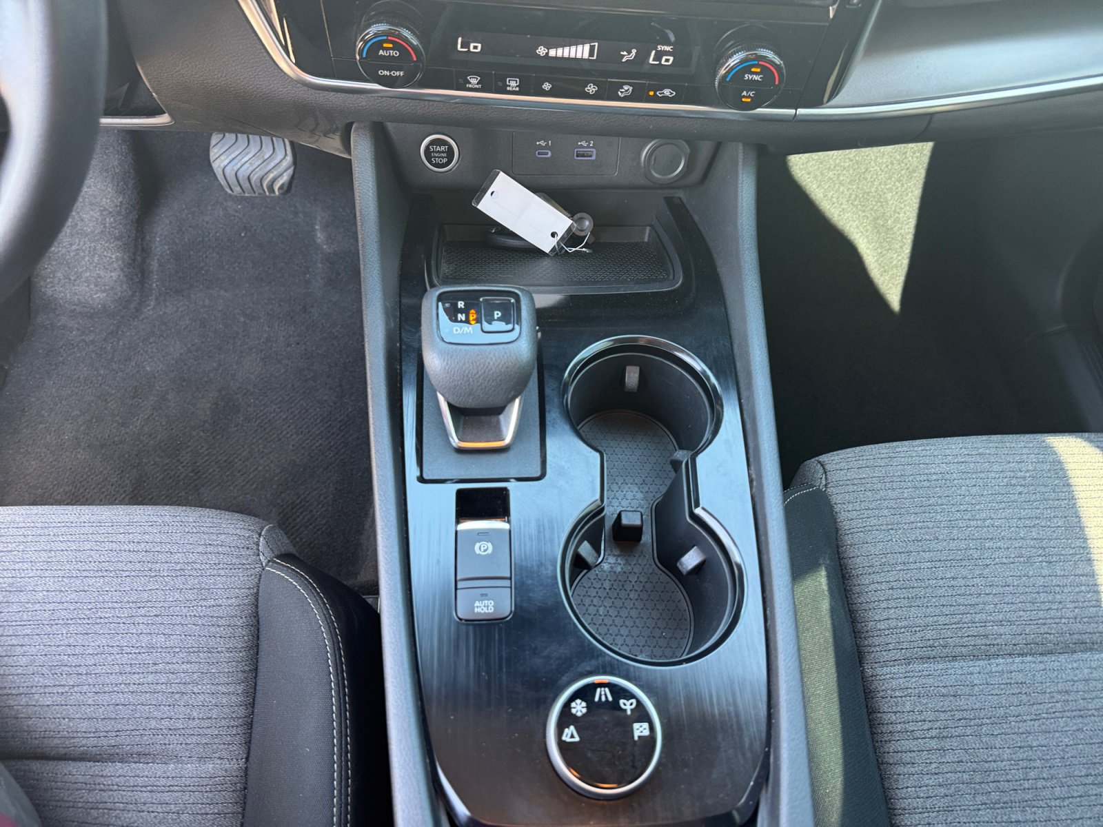 Used 2022 Nissan Rogue SV AWD/4WD image 13