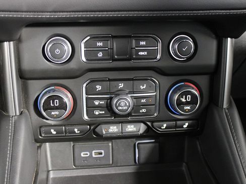 Used 2024 Chevrolet Tahoe LT AWD/4WD image 14