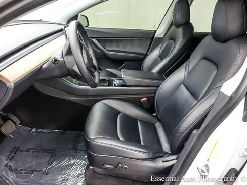 Used 2021 Tesla Model Y Long Range AWD/4WD image 8